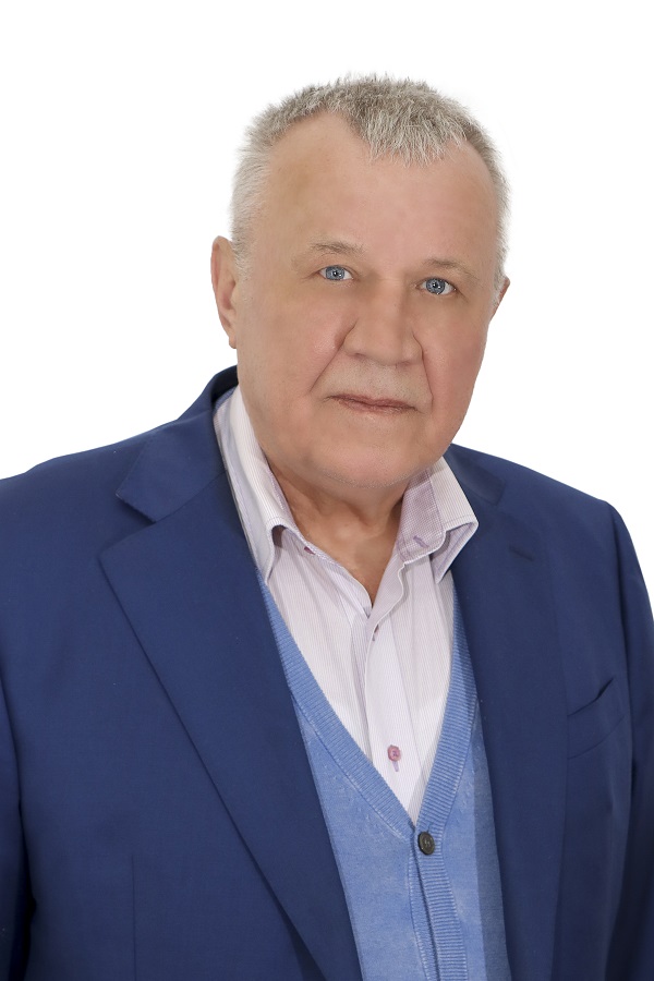 Коряков Виктор Николаевич.